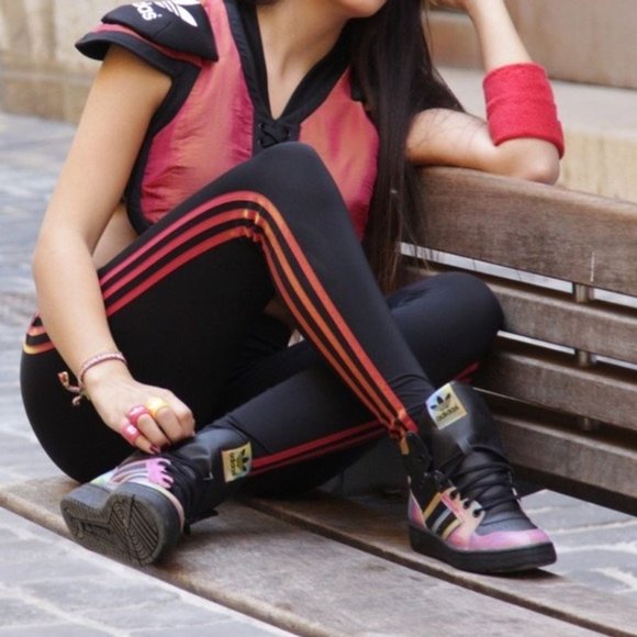 SOLD - Picture 4 of 10